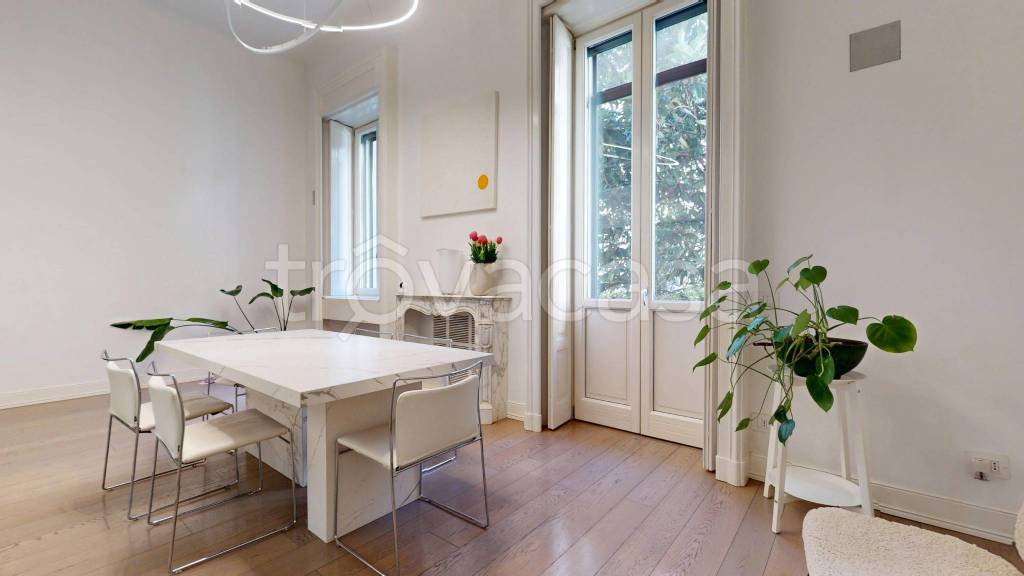 appartamento in vendita a Milano in zona Porta Venezia
