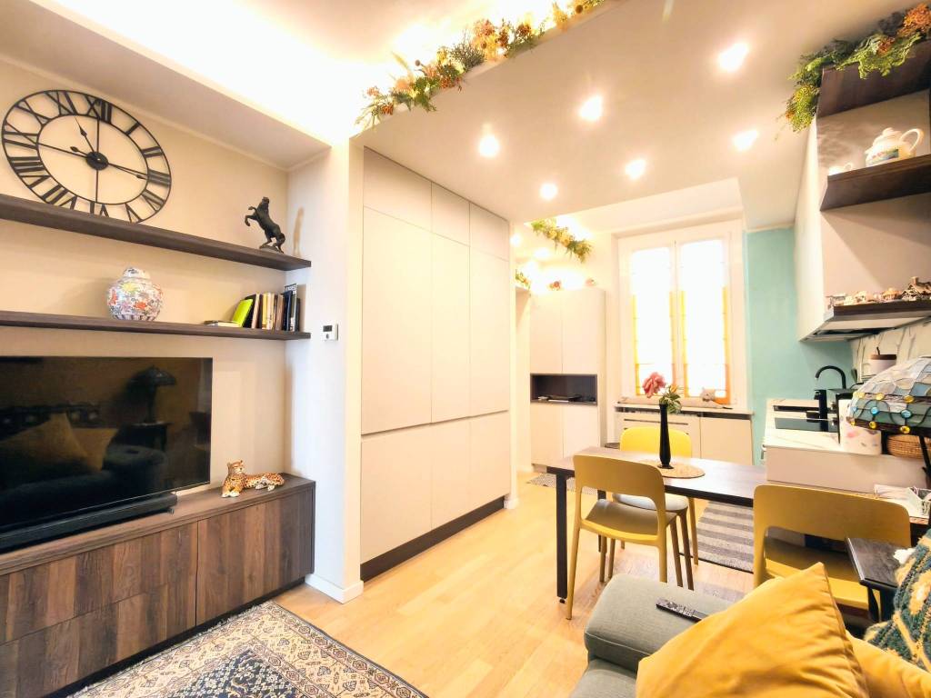 appartamento in vendita a Milano in zona Porta Garibaldi