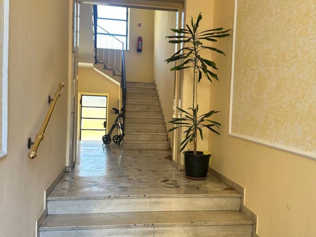 appartamento in vendita a Milano in zona Corvetto
