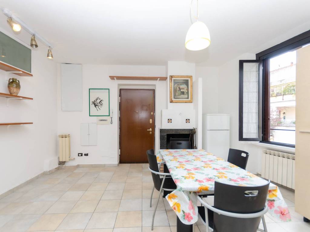 appartamento in vendita a Milano in zona Isola