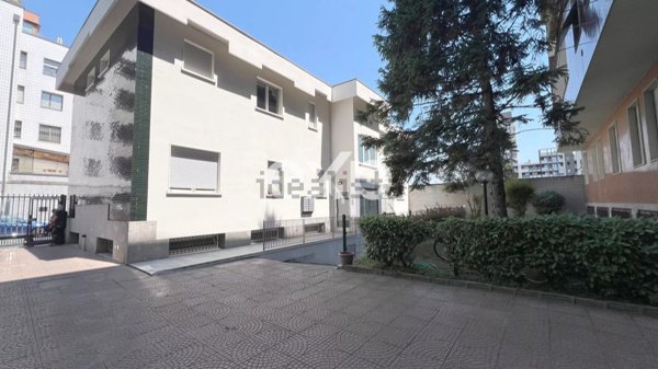 appartamento in vendita a Milano in zona Crescenzago