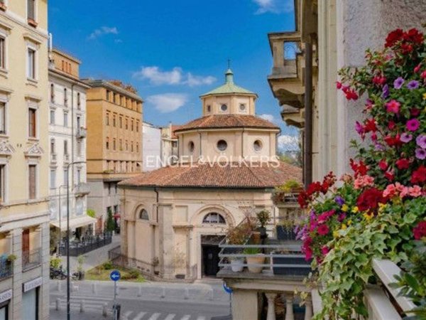 appartamento in vendita a Milano in zona Porta Venezia