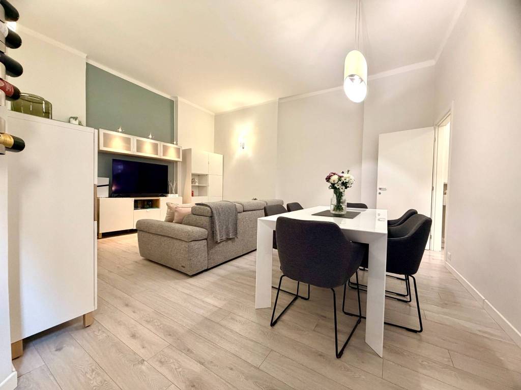 appartamento in vendita a Milano in zona Città Studi