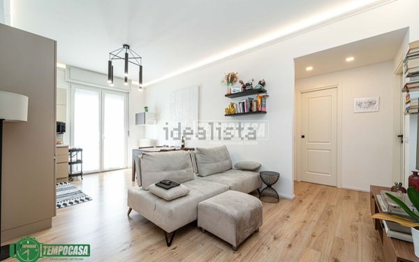 appartamento in vendita a Milano in zona Gorla