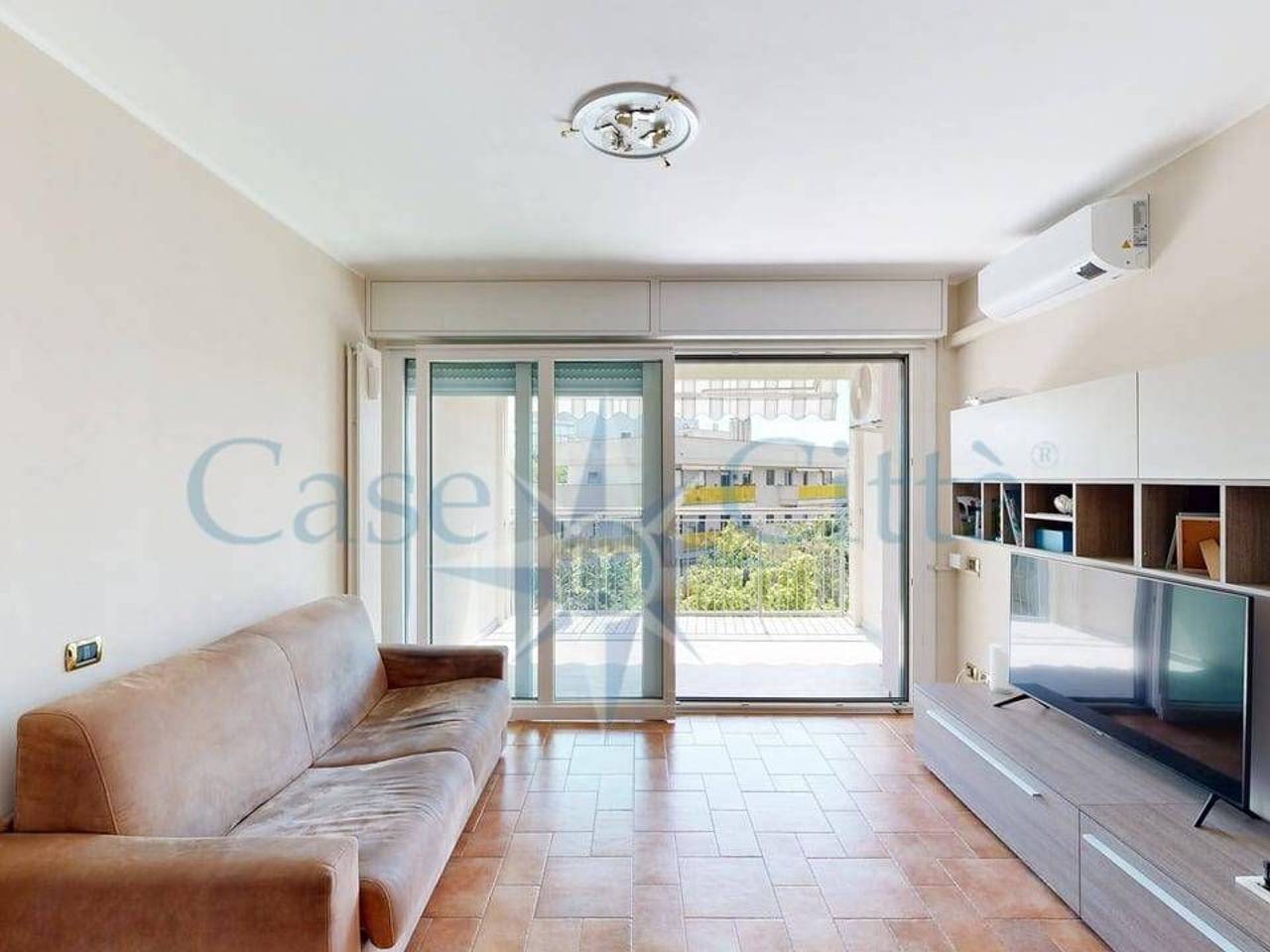 appartamento in vendita a Milano in zona Baggio