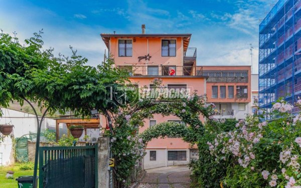 appartamento in vendita a Milano in zona Affori
