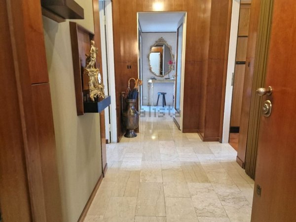 appartamento in vendita a Milano in zona San Cristoforo