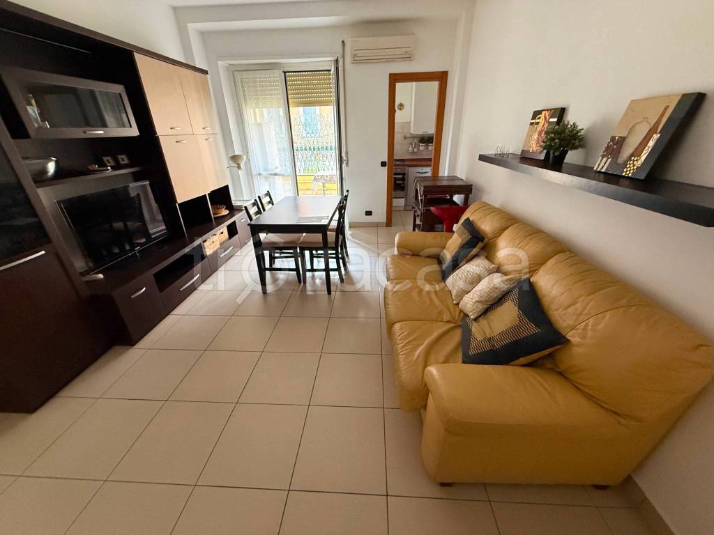 appartamento in vendita a Milano in zona Stadera
