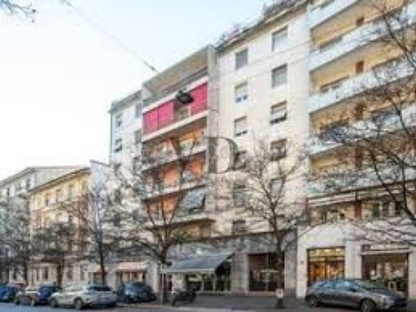 appartamento in vendita a Milano in zona Sempione