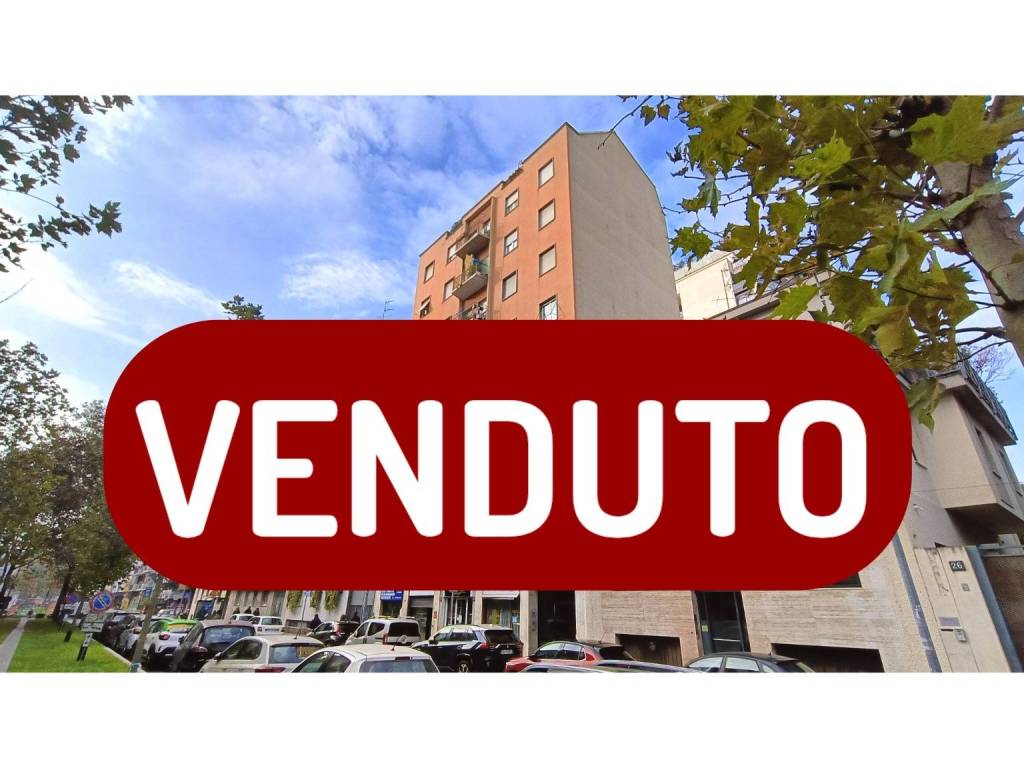 appartamento in vendita a Milano in zona Lorenteggio