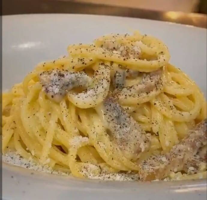 negozio in vendita a Milano in zona Porta Garibaldi