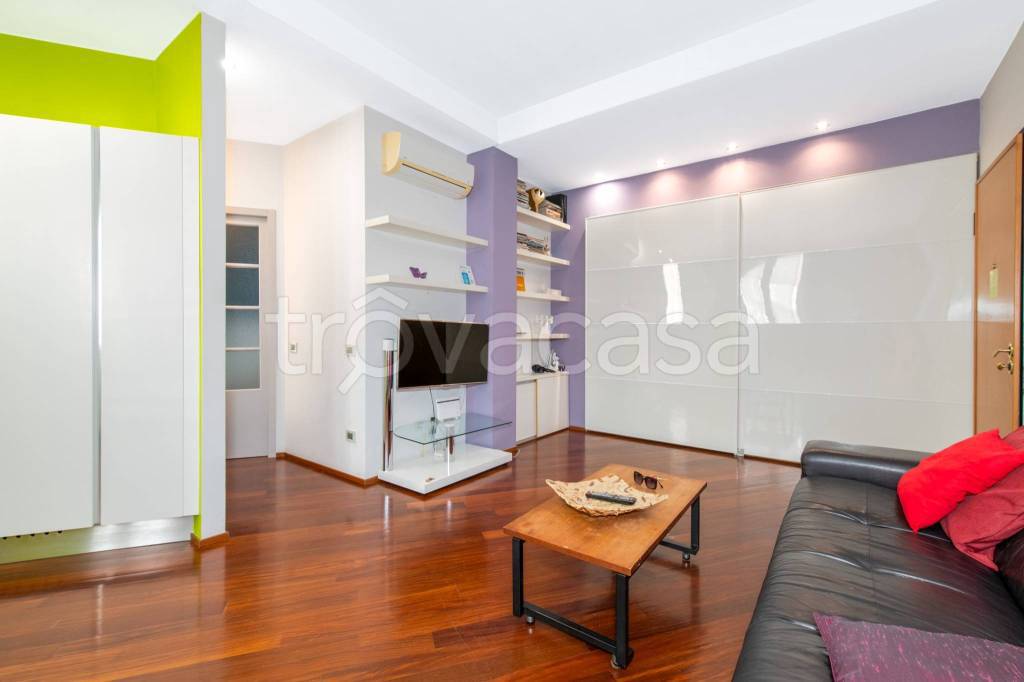 appartamento in vendita a Milano in zona Città Studi