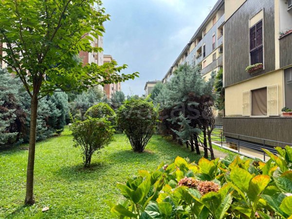 appartamento in vendita a Milano in zona Affori