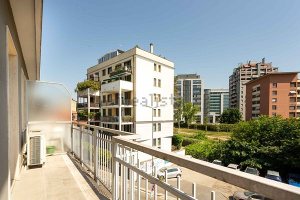 appartamento in vendita a Milano in zona Vigentino