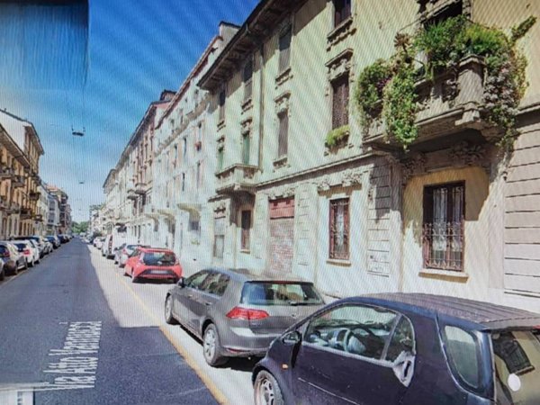 appartamento in vendita a Milano in zona Porta Romana