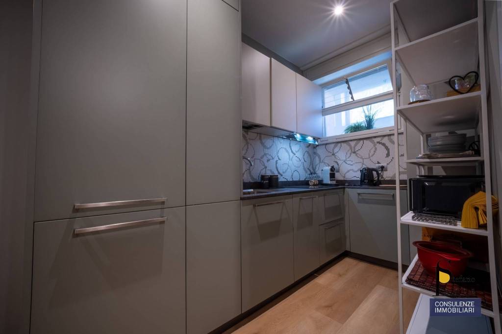 appartamento in vendita a Milano in zona Corvetto