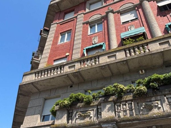 appartamento in vendita a Milano in zona Sempione