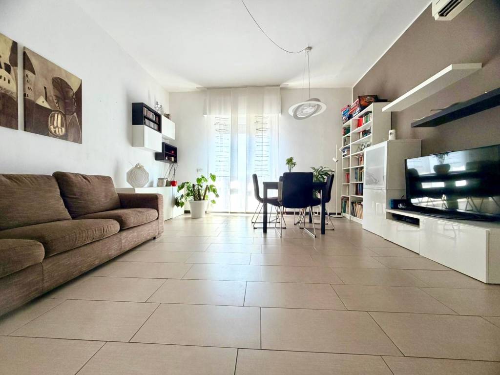 appartamento in vendita a Milano in zona Città Studi