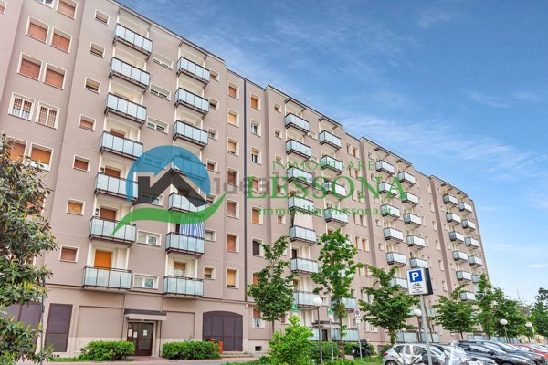 appartamento in vendita a Milano in zona Quarto Oggiaro