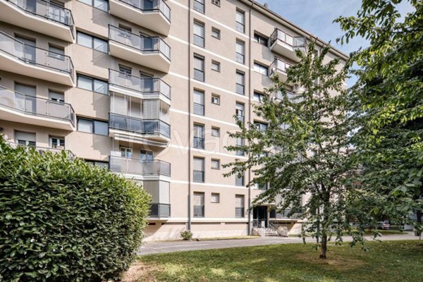 appartamento in vendita a Milano in zona Morsenchio