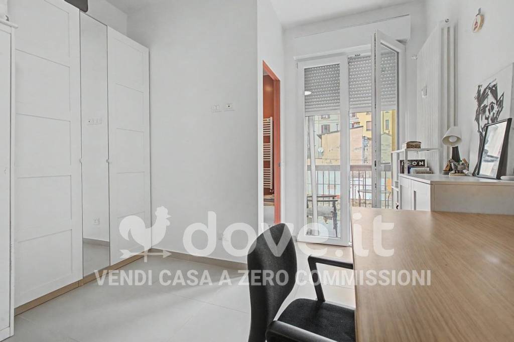 appartamento in vendita a Milano in zona Vigentino