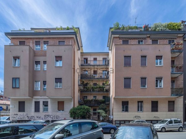 appartamento in vendita a Milano in zona Rembrandt