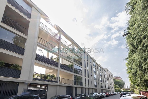 appartamento in vendita a Milano in zona Precotto