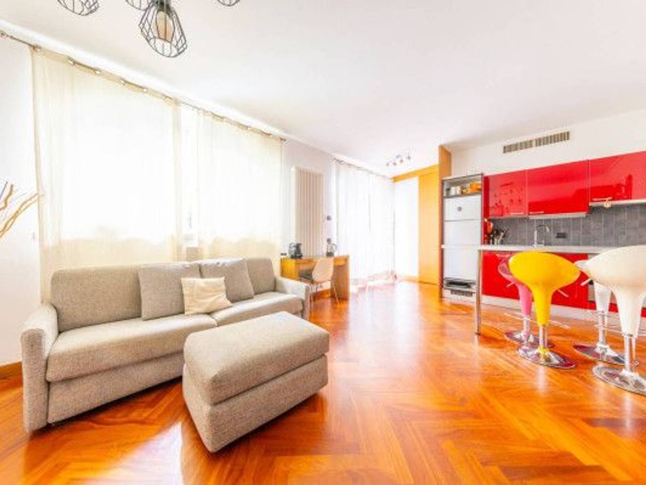appartamento in vendita a Milano in zona Cinque Giornate
