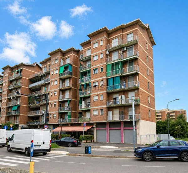 appartamento in vendita a Milano in zona Corvetto