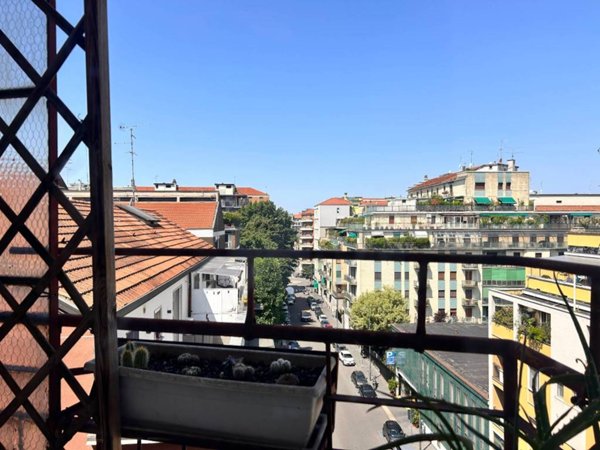 appartamento in vendita a Milano in zona Città Studi