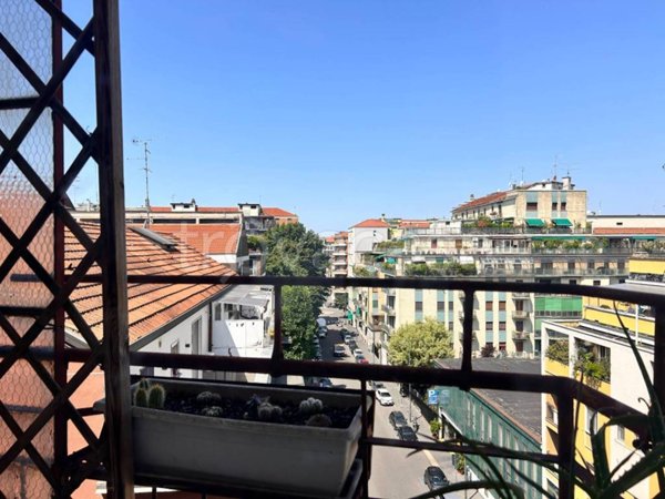 appartamento in vendita a Milano in zona Città Studi