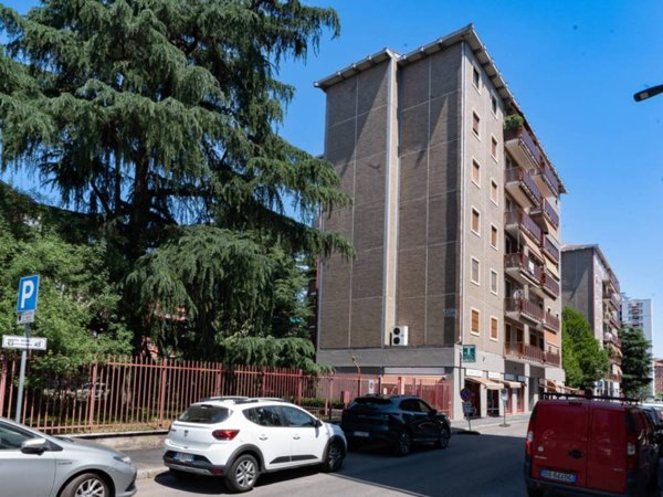 appartamento in vendita a Milano in zona Niguarda