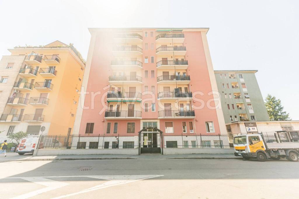 appartamento in vendita a Milano in zona Dergano