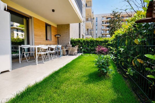 appartamento in vendita a Milano in zona Gallaratese