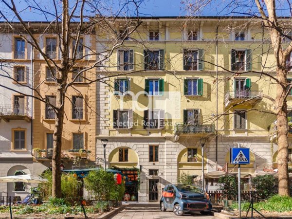 appartamento in vendita a Milano in zona Porta Nuova