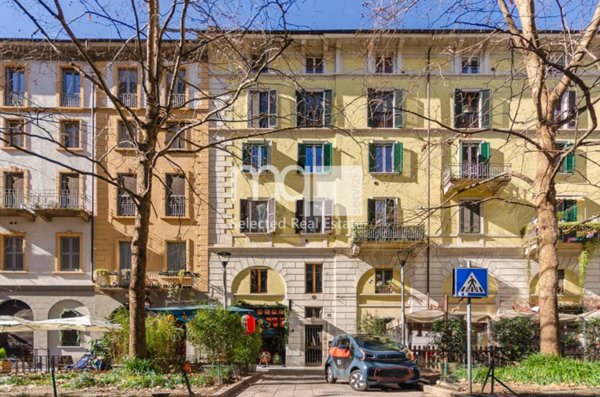 appartamento in vendita a Milano in zona Porta Nuova