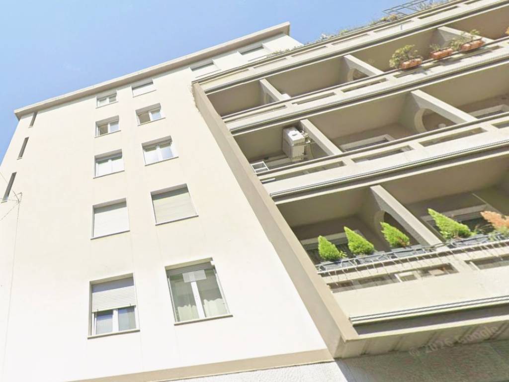 appartamento in vendita a Milano in zona Sempione
