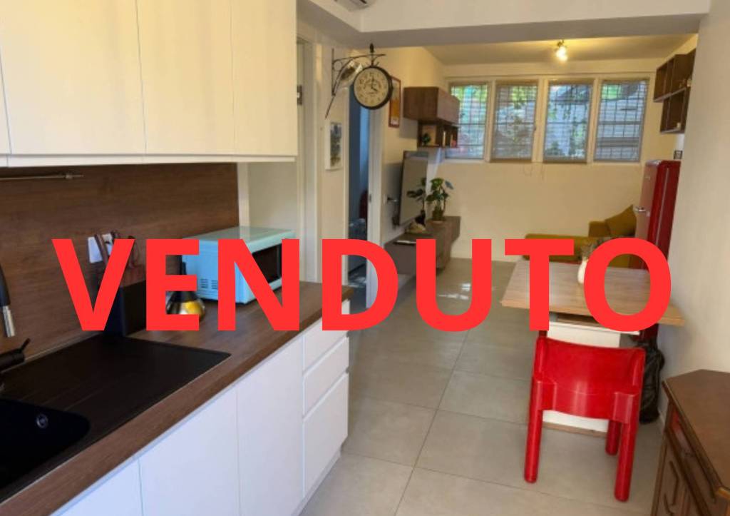 appartamento in vendita a Milano in zona Dergano
