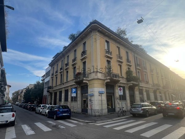appartamento in vendita a Milano in zona Sempione