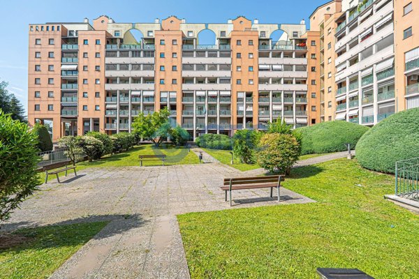 appartamento in vendita a Milano in zona Crescenzago