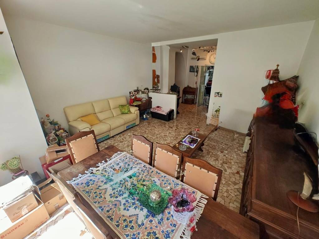 appartamento in vendita a Milano in zona Sempione