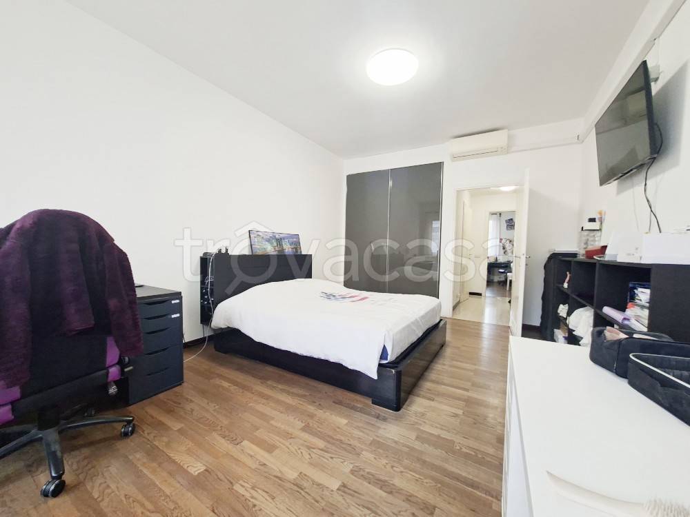 appartamento in vendita a Milano in zona Centro Direzionale
