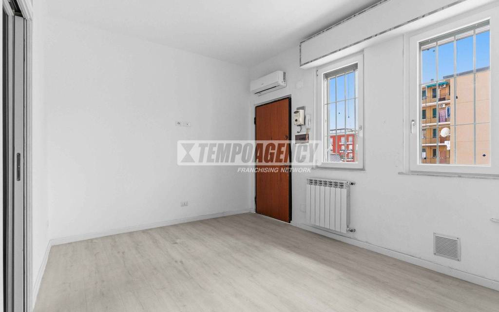 appartamento in vendita a Milano in zona Famagosta