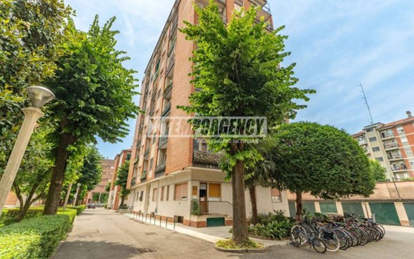 appartamento in vendita a Milano in zona Barona