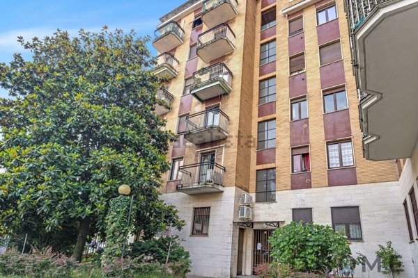 appartamento in vendita a Milano in zona Crescenzago