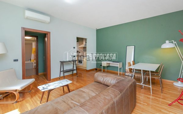 appartamento in vendita a Milano in zona Isola
