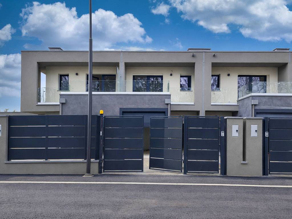 casa indipendente in vendita a Milano in zona San Siro