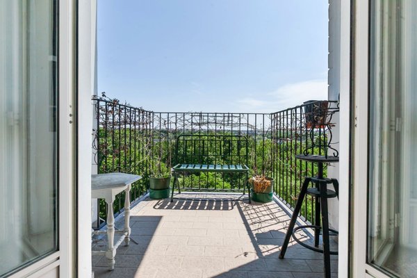 appartamento in vendita a Milano in zona Feltre