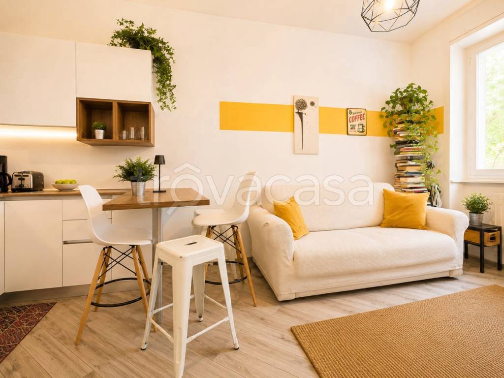 appartamento in vendita a Milano in zona Loreto
