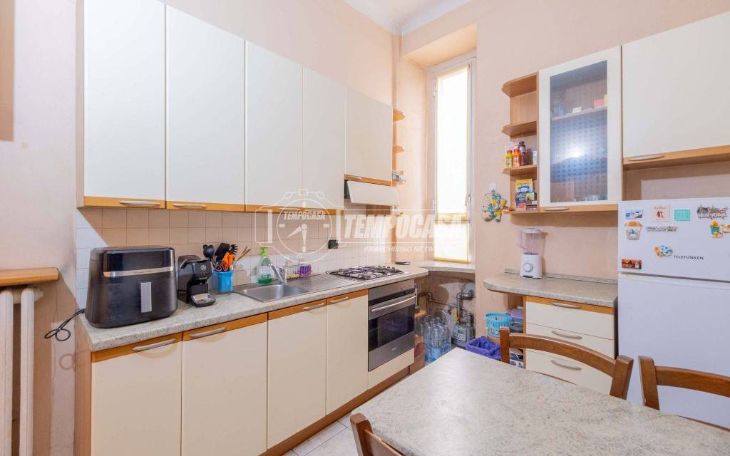 appartamento in vendita a Milano in zona Segnano